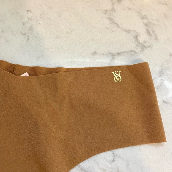Victoria’s Secret No-Show Thong Panties - Picture 8 of 10
